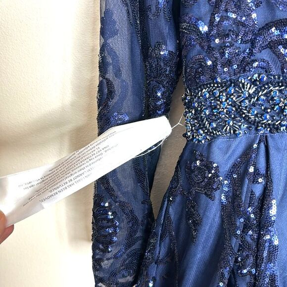 Elegant Navy Blue Evening Gown - Picture 10 of 14